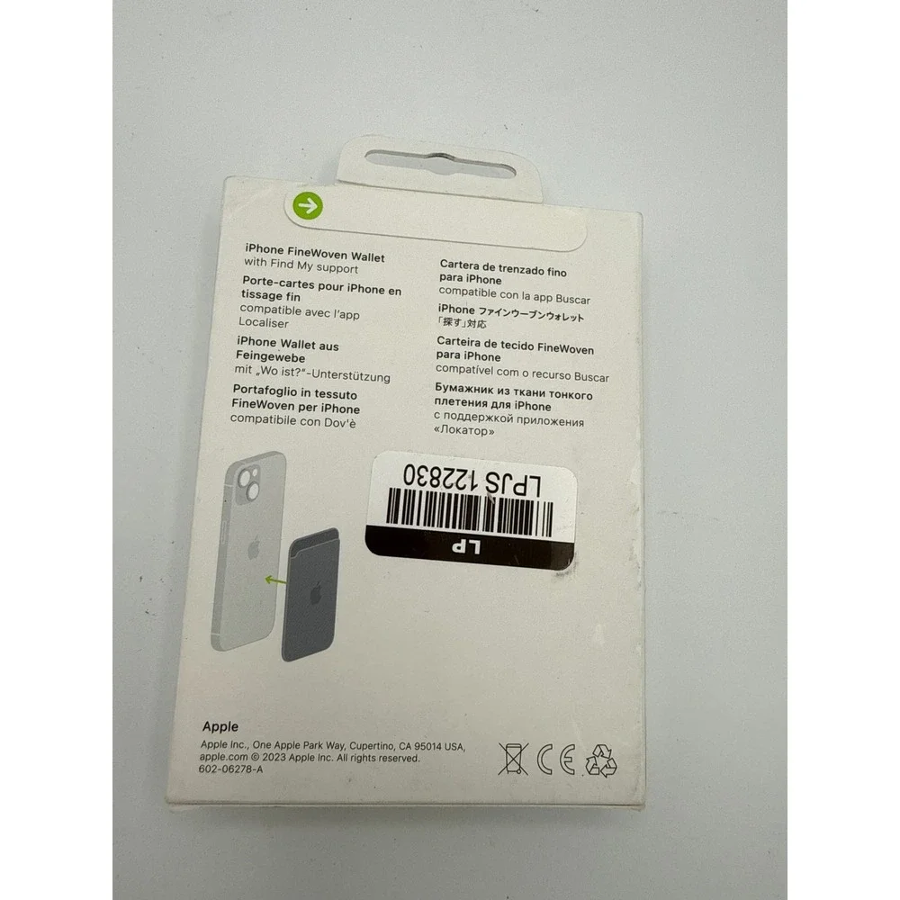 Apple FineWoven Wallet MagSafe Unisex OS Black New Find My Support MT2N3AM/A